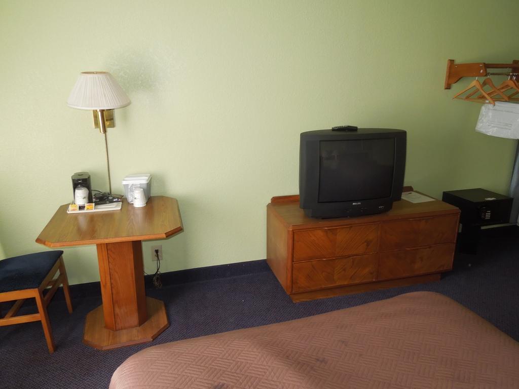 Travelodge - Cincinnati Шаронвилл Номер фото